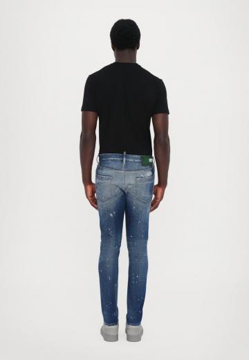 Узкие джинсы