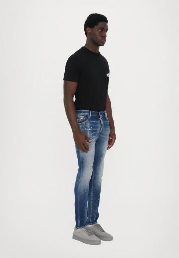 Узкие джинсы