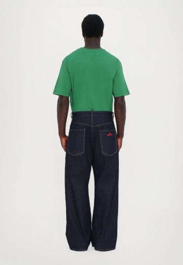 Прямые джинсы