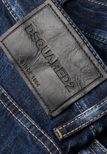 Узкие джинсы