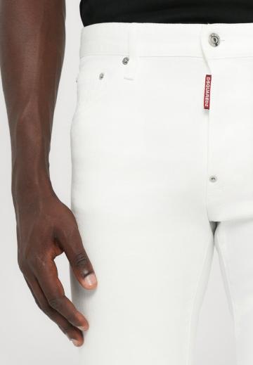 Узкие джинсы