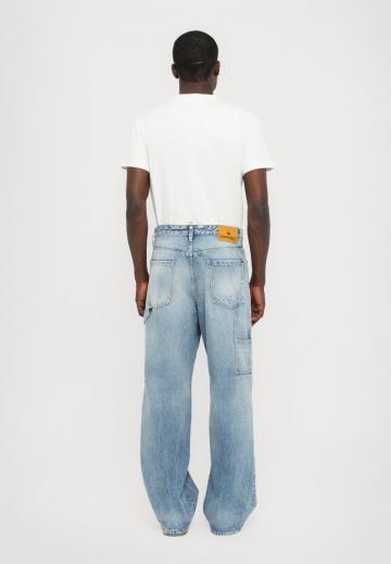 Свободные джинсы