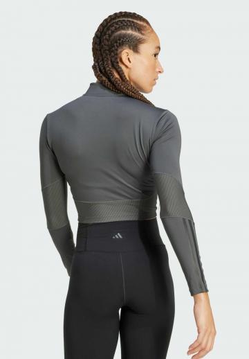 Спортивная толстовка