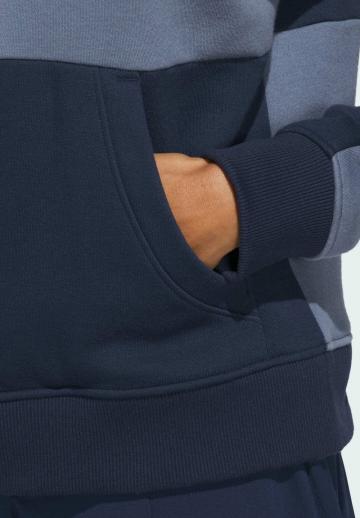 Спортивная толстовка