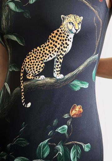 Слитный купальник