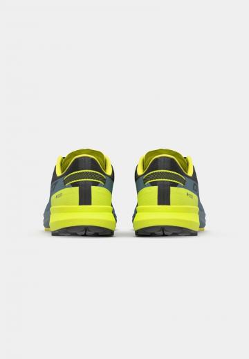 Беговые кроссовки