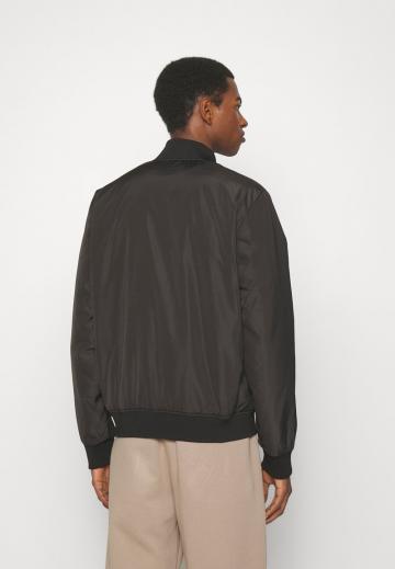 Куртка бомбер