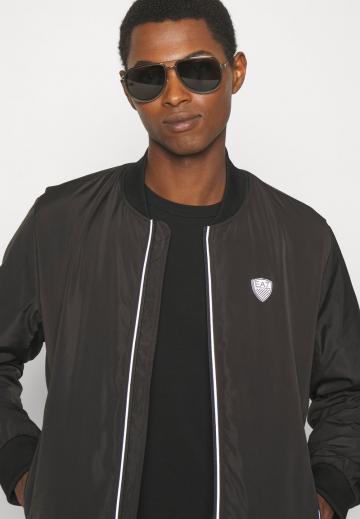 Куртка бомбер