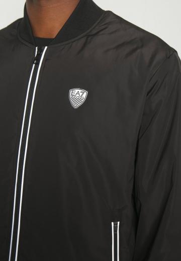 Куртка бомбер