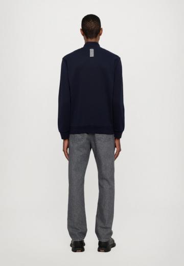 Спортивная кофта