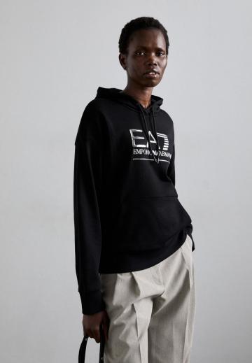 Спортивная толстовка