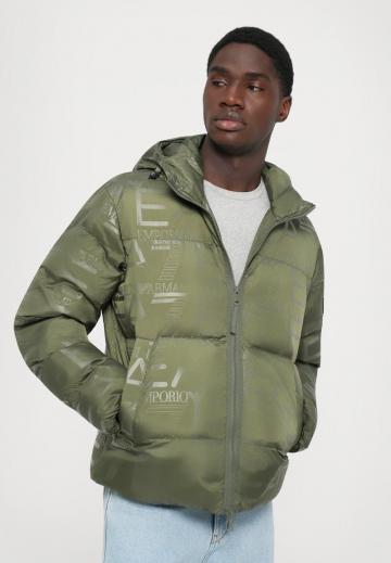 Зимняя куртка