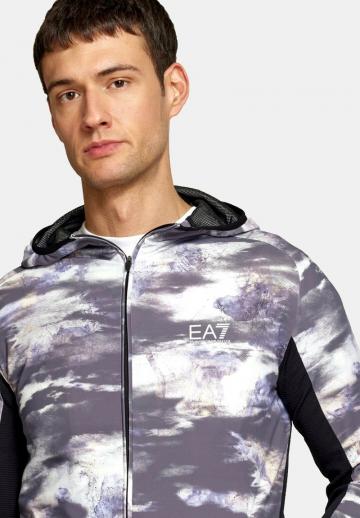 Спортивная кофта