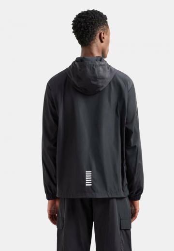 Спортивная куртка