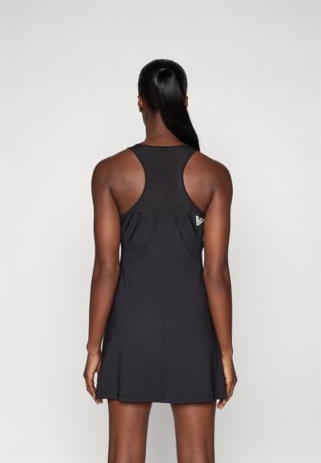 Спортивное платье