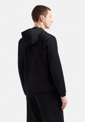 Спортивная кофта