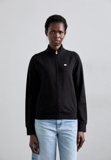 Спортивная толстовка