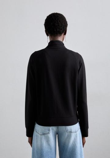 Спортивная толстовка