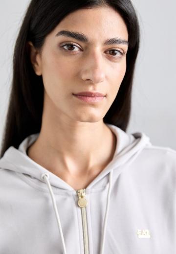 Спортивная толстовка