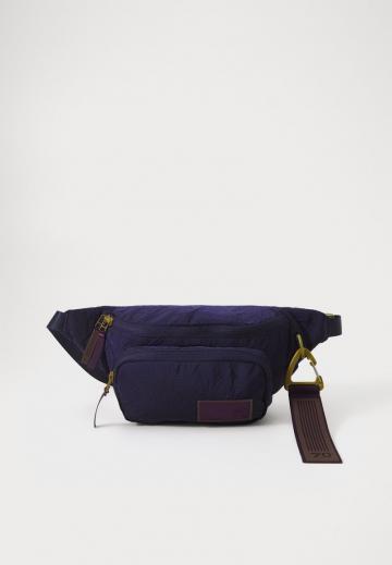 Сумка на пояс