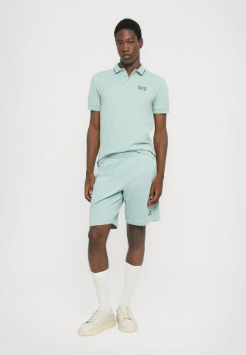 Спортивныве шорты