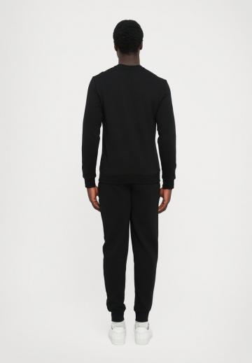 Спортивная кофта