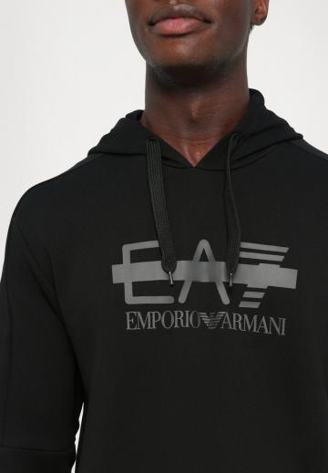 Спортивная кофта