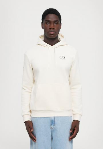 Спортивная кофта