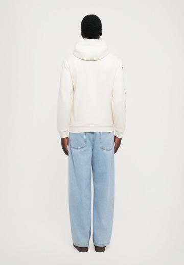 Спортивная кофта