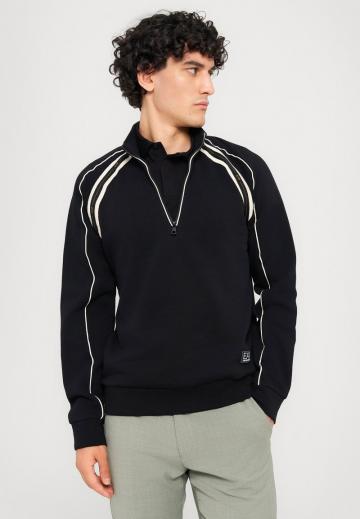 Спортивная кофта