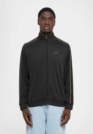 Спортивная кофта