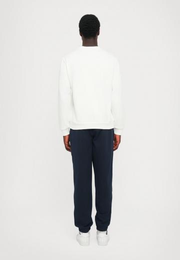 Спортивная кофта