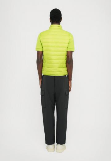 Пуховой жилет