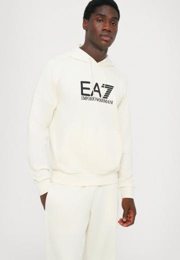 Спортивная кофта