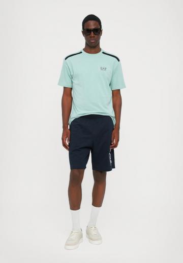 Спортивныве шорты