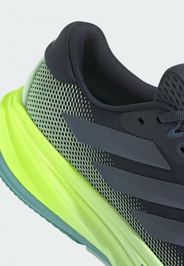 Беговые кроссовки