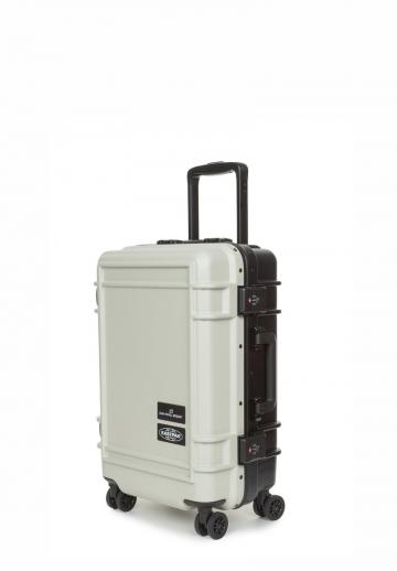 Чемодан на колесах