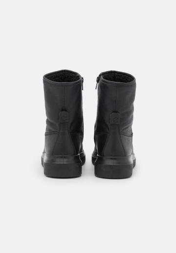 Зимние ботинки