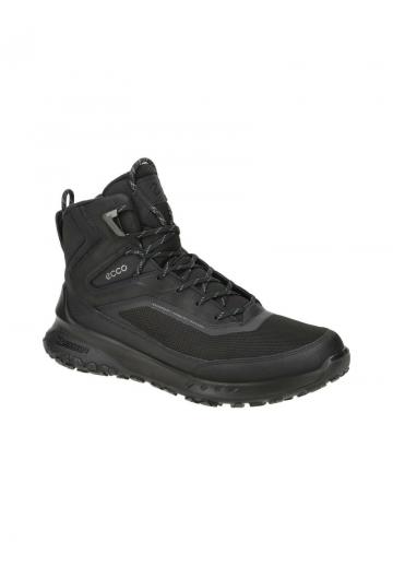 Походные кроссовки