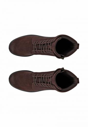 Ботинки на шнуровке