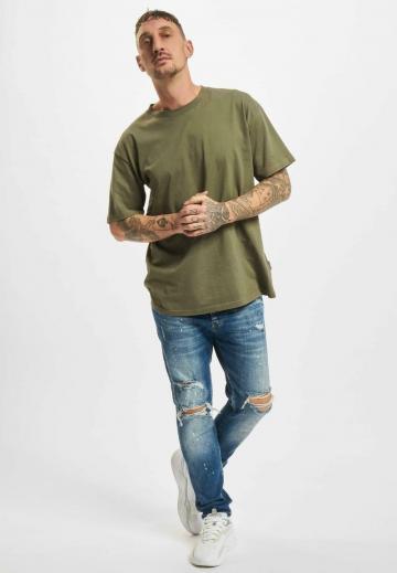 Узкие джинсы