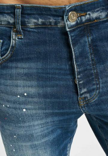 Узкие джинсы