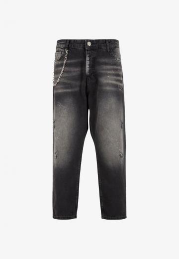 Прямые джинсы