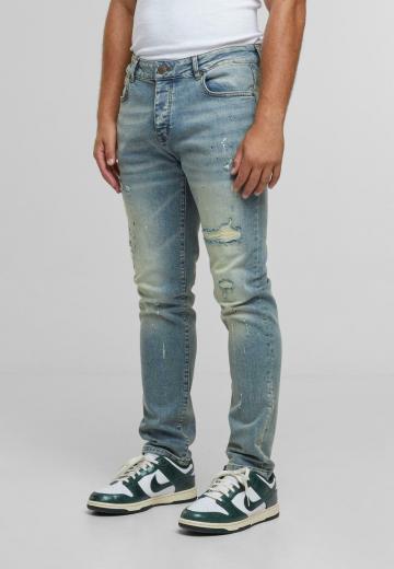 Узкие джинсы