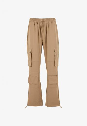 Брюки с накладными карманами