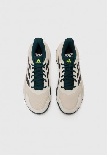 Теннисные кроссовки