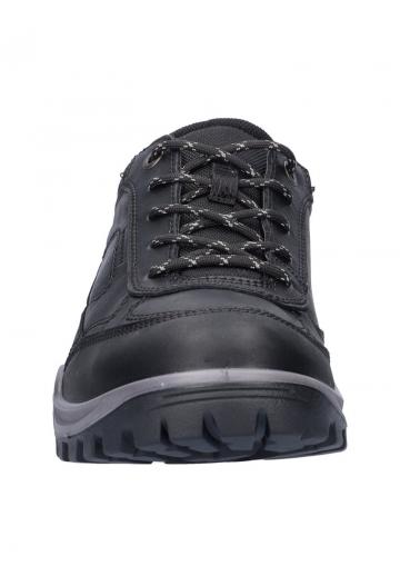 Походные кроссовки