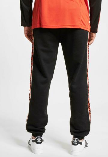 Спортивные штаны