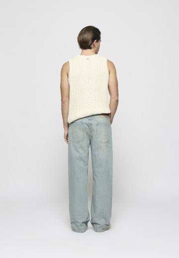 Свободные джинсы