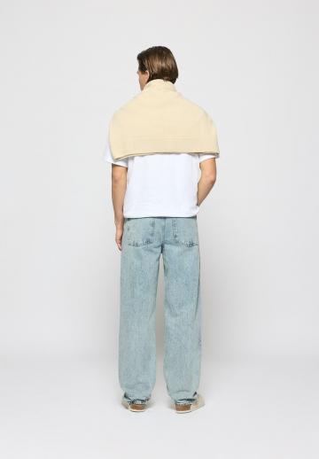 Свободные джинсы